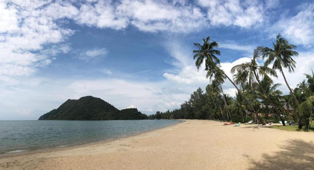 Oyo 1143 Phet Luran Thai Resort Kohchang Koh Chang Luaran gambar