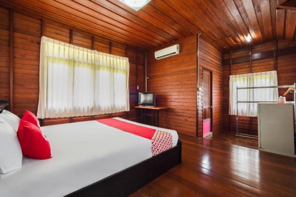 Oyo 1143 Phet Luran Thai Resort Kohchang Koh Chang Luaran gambar