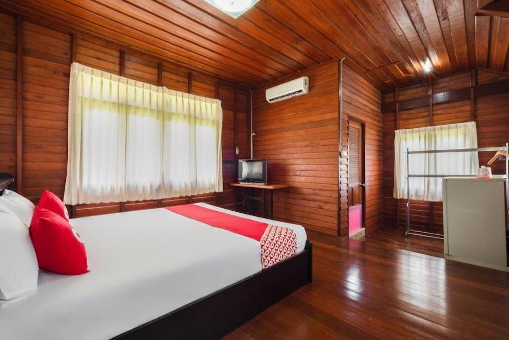 Oyo 1143 Phet Luran Thai Resort Kohchang Koh Chang Luaran gambar