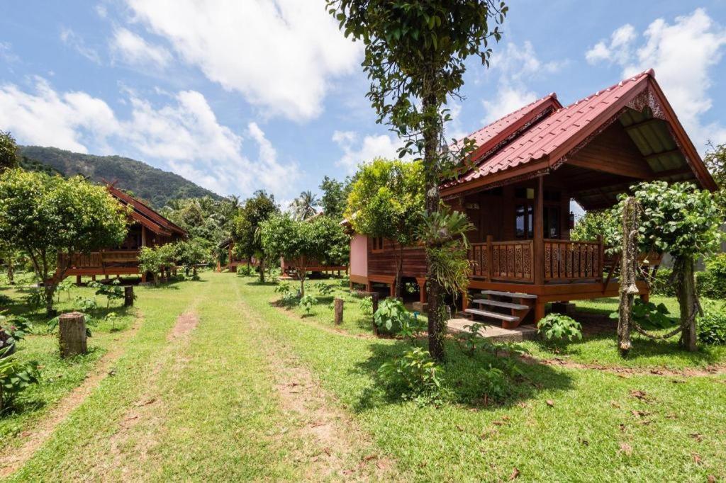 Oyo 1143 Phet Luran Thai Resort Kohchang Koh Chang Luaran gambar